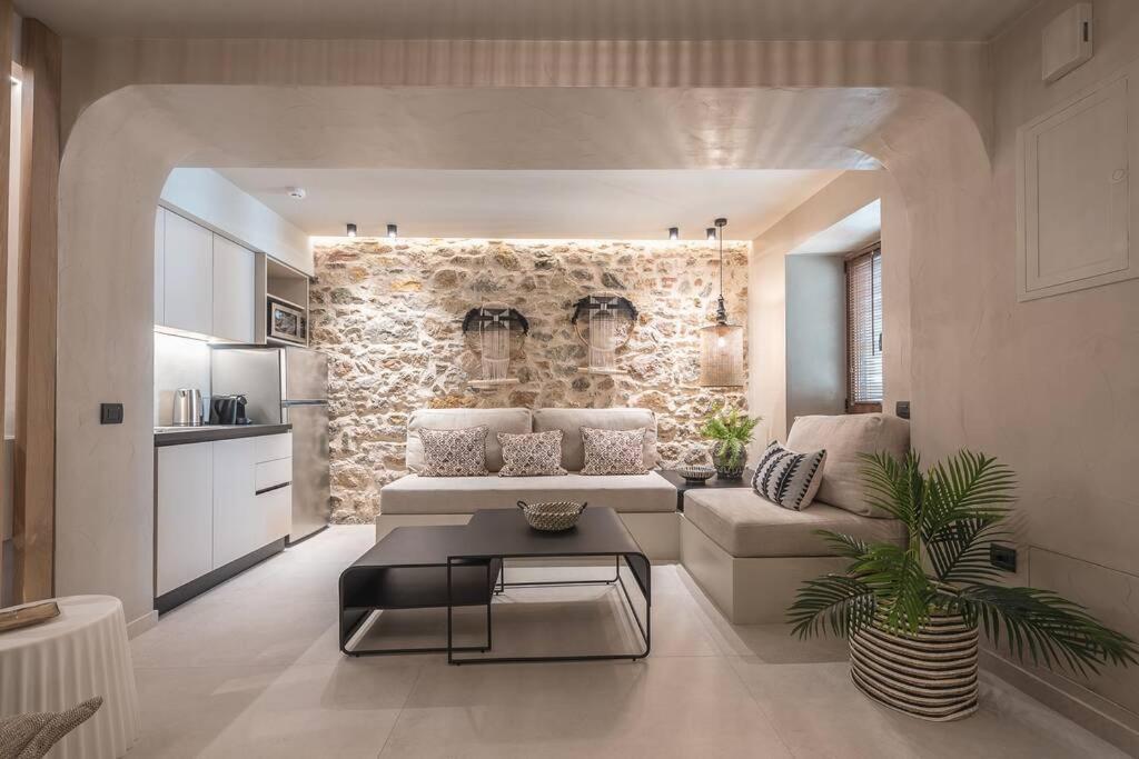 Apollonos 28 Luxury Suites Athens Exterior photo